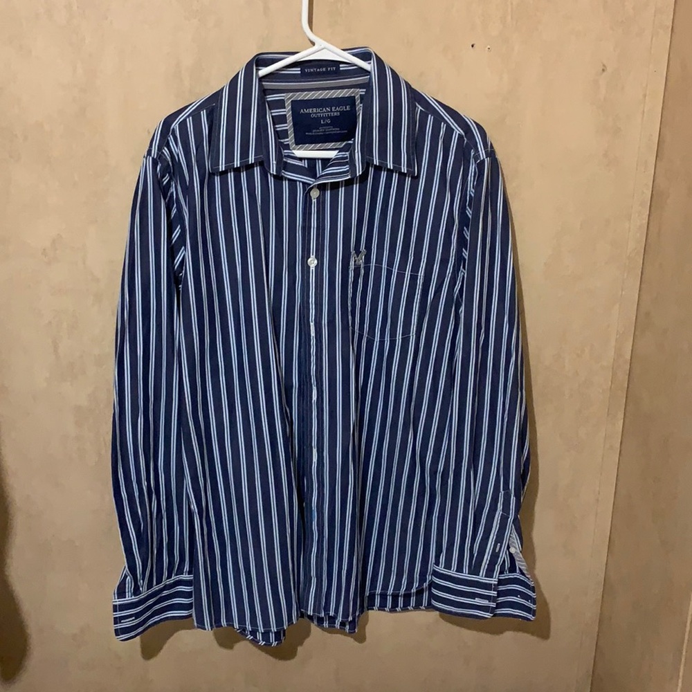 OFFERS WELCOME Vintage Fit American Eagle shirt